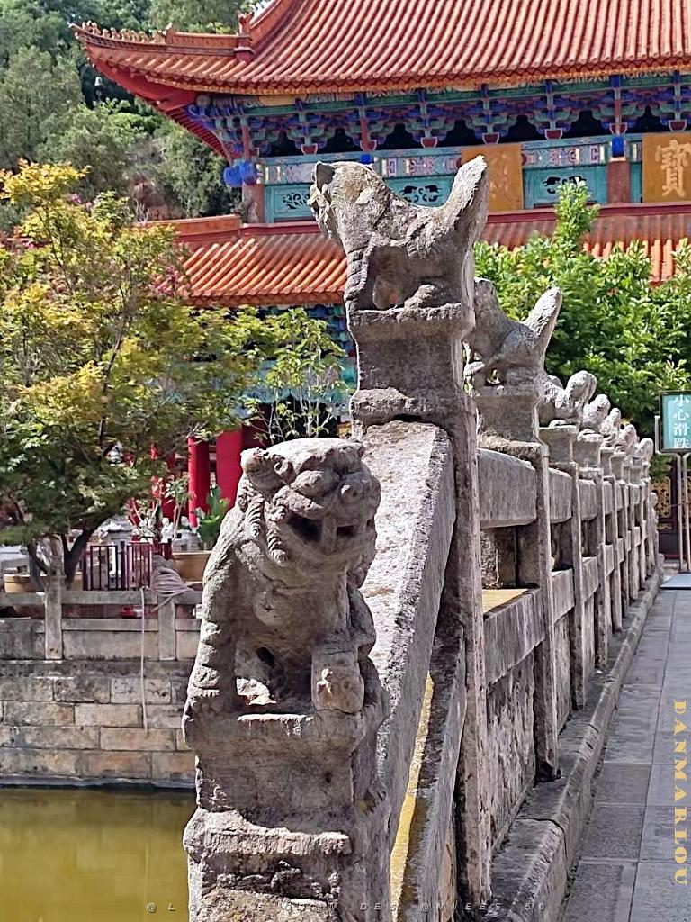 KUNMING - Temple YUANTONG - 29.jpg